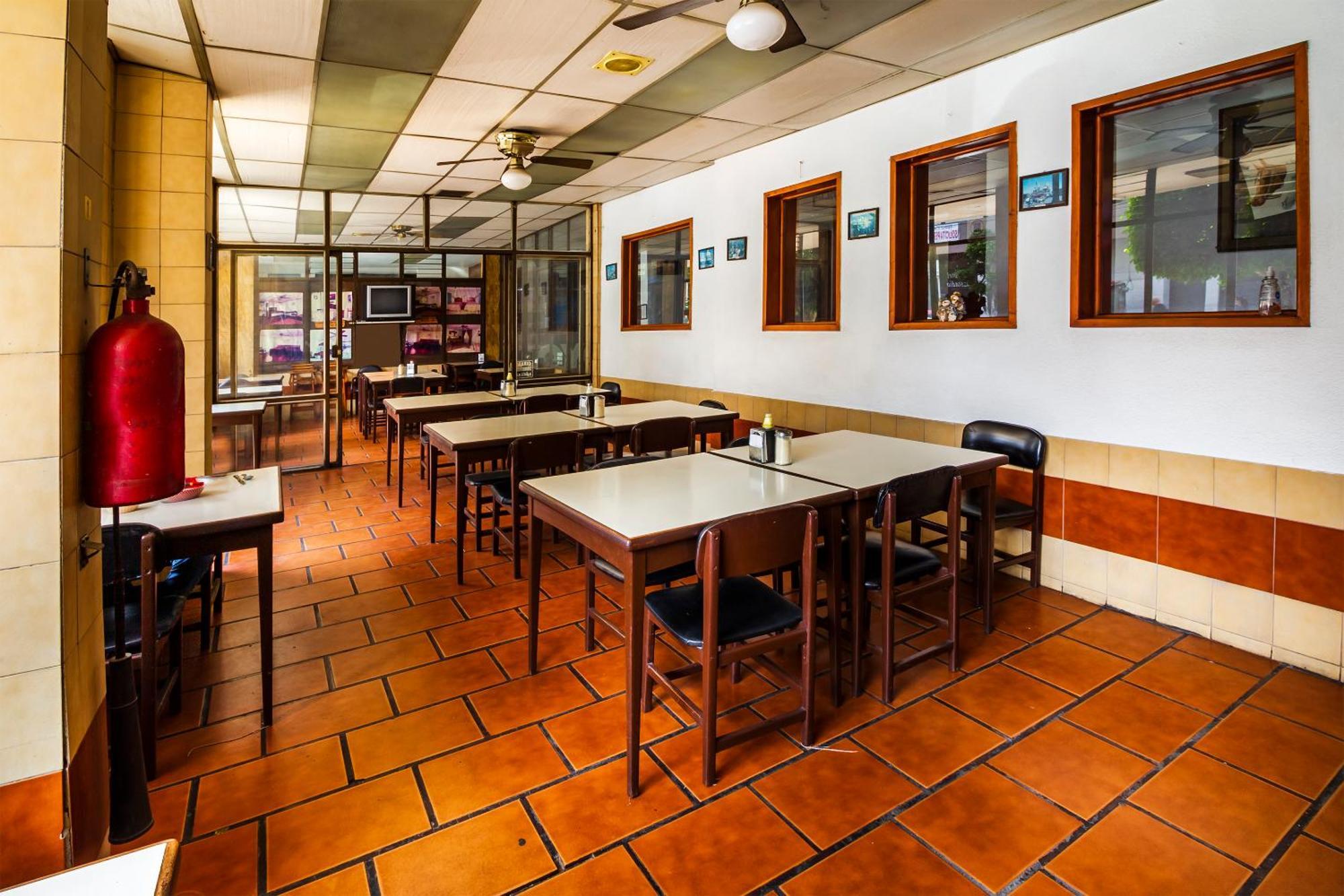 Hotel Canada, Guadalajara Extérieur photo