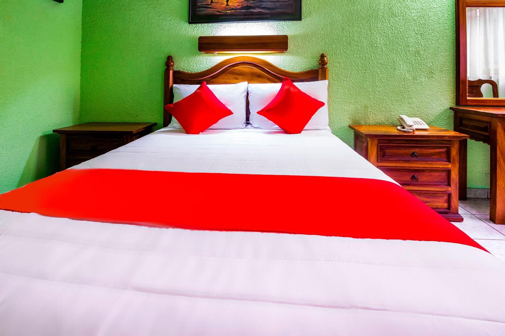 Hotel Canada, Guadalajara Extérieur photo