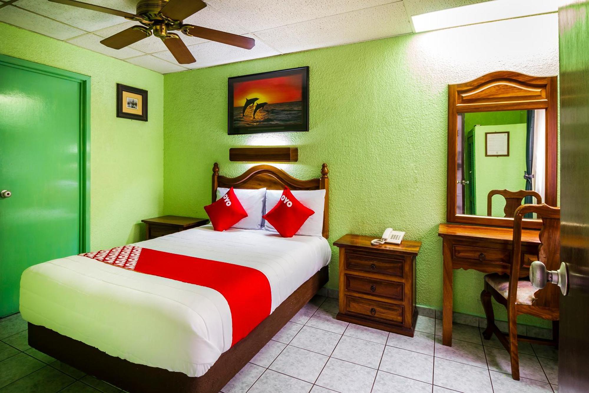 Hotel Canada, Guadalajara Extérieur photo